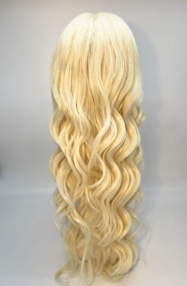 SPOTLIGHT 101 ISABELLE