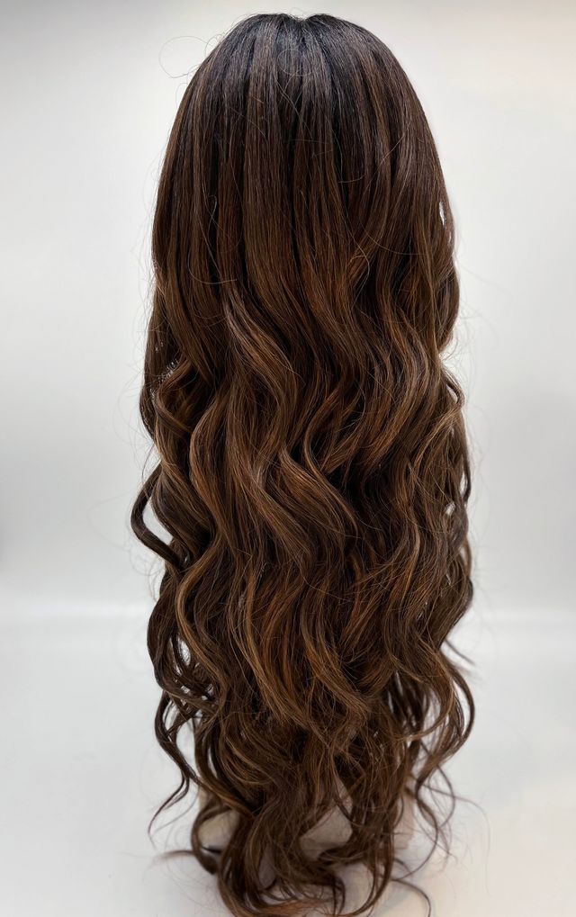 SPOTLIGHT 101 ISABELLE