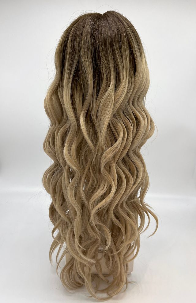 SPOTLIGHT 101 ISABELLE